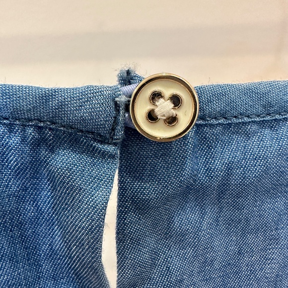 CROWN & IVY SLEEVELESS WOMENS TOP DENIM WITH EMBROIDERED COLOR THREADS XL - Picture 5 of 6